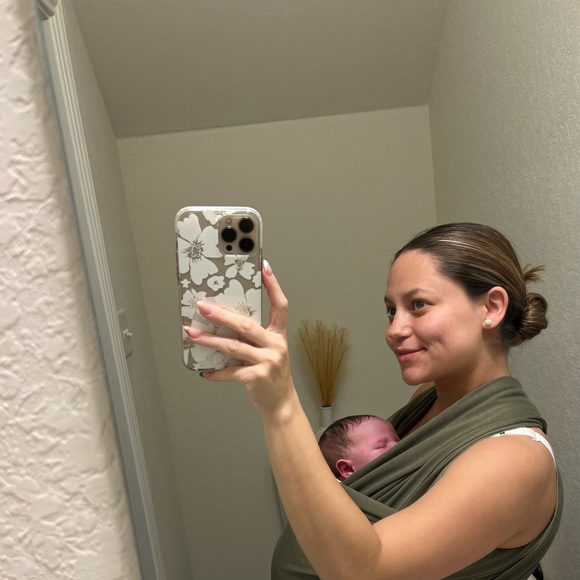 Meet your Posher, Karen - Picture 2 of 15